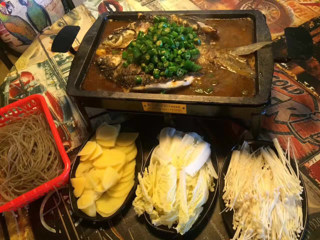 烤鱼加盟‘烤鱼加盟费用，鱼当道’